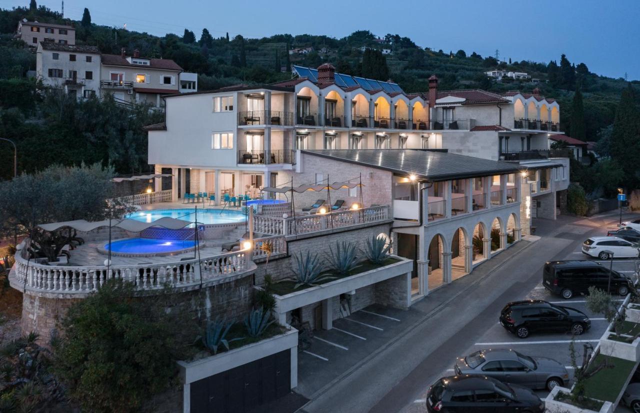 Hotel Tomi Порторож Екстериор снимка